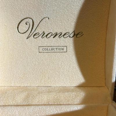 Mix a lot of estate jewelry. Necklaces, belt, earrings, bracelets.