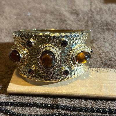 Mix a lot of estate jewelry. Necklaces, belt, earrings, bracelets.