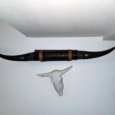BULL HORNS AND DECRO SKULL