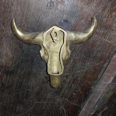 RACCON HAT- DECRO WALL HANGING-BRASS BULL SKULL