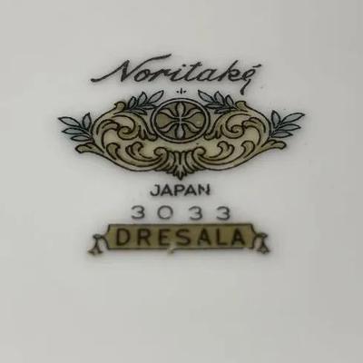 Vintage Noritake Japan Dresala #3033, 4-Salad, 5-Cake, & 6-Dessert Dishes in VG Preowned Condition.