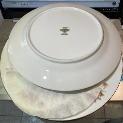 Vintage Noritake Japan Dresala Dinner Plates 3033, Set Of 5 10" Diameter in VG Preowned Condition.