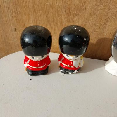 VINTAGE SALT & PEPPER SHAKERS