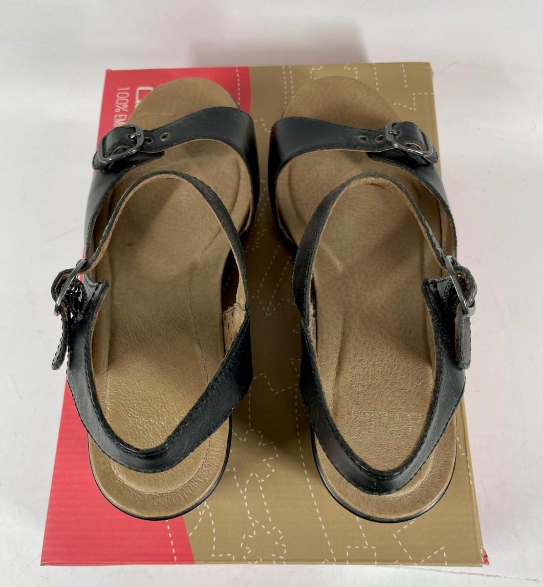Dansko store joanie sandals