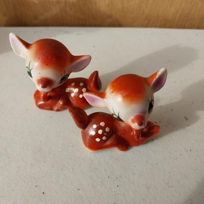VINTAGE SALT & PEPPER SHAKERS