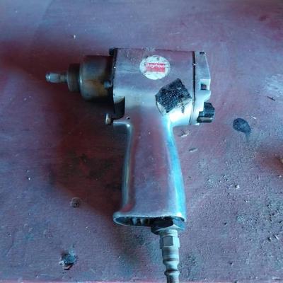 BOSTITCH AIR FASTNER AND ELECTRIC DAYTON IMPACT WRENCH