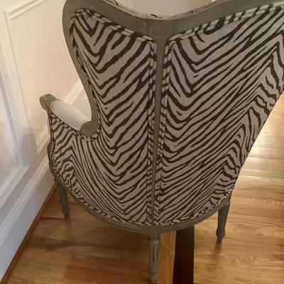 Cream & brown pattern print large single chair 41"H 28"L 22"depth