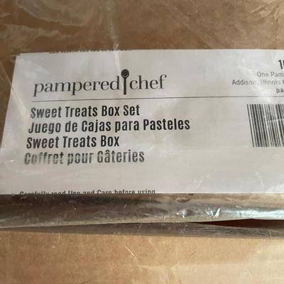 PAMPERED CHEF BAKEWARE AND MORE