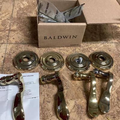 Used 4 door handles/door lever