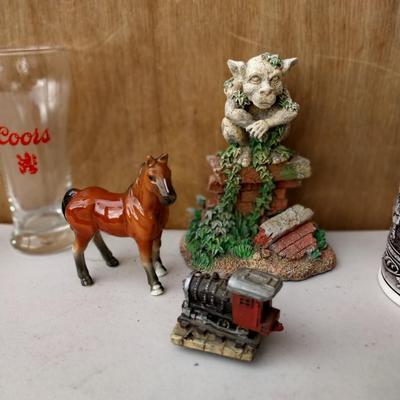SMALL COLLECTABLES