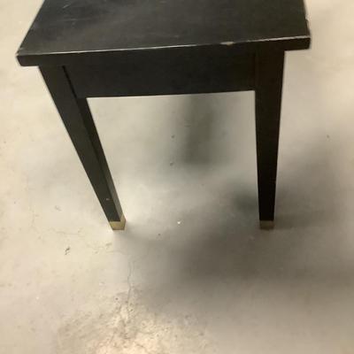 Piano bench -black