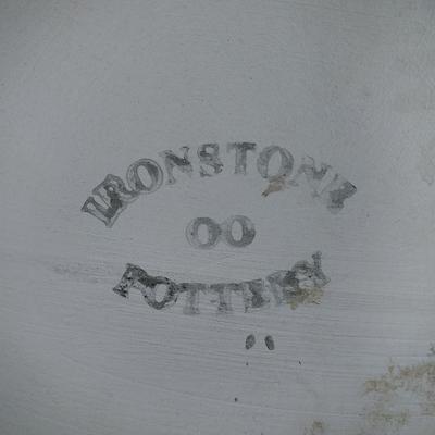 VINTAGE WASH STAND WITH IRONSTONE POTTERY