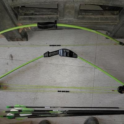 SPARK BOW AND ARROWS