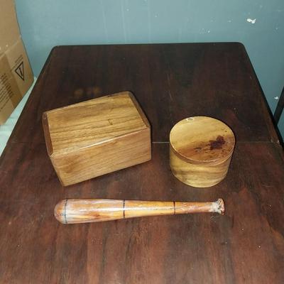 WOODEN STORAGE BOXES AND CLUB