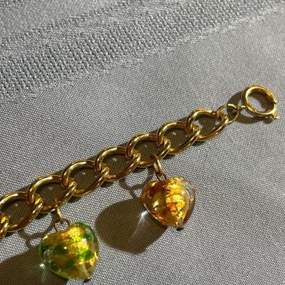 Vintage Jewelry Bracelet Gold Tone CHUNKY Chain Art Glass Heart Dangle B