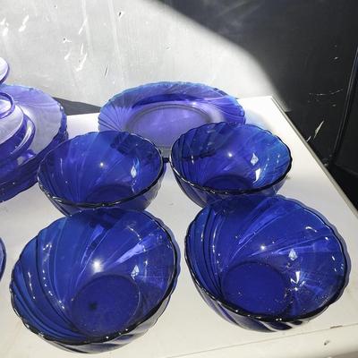 BLUE GLASS EXTRA DINNERWARE PIECES