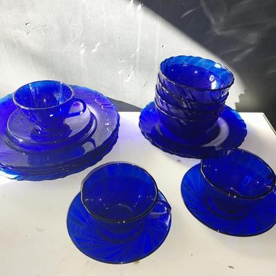 BLUE GLASS EXTRA DINNERWARE PIECES