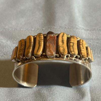 SIGNED M. Lee NAVAJO STERLING AGATE HANDMADE CUFF BRACELET