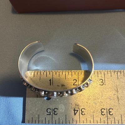 SIGNED M. Lee NAVAJO STERLING AGATE HANDMADE CUFF BRACELET