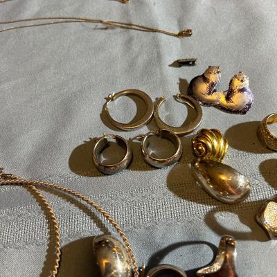 Sterling Silver Jewelry Bulk Lot - All seen in photos. 188 grams - Some Scrap, Mostly Functional
