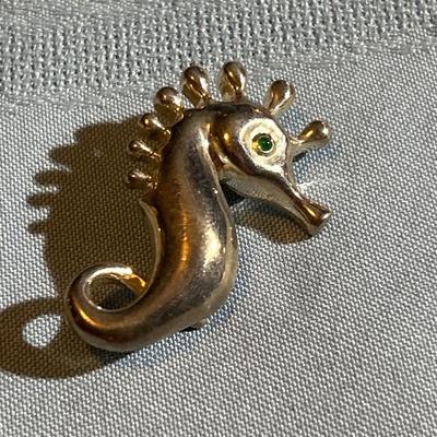 Sterling, silver seahorse, pin/brooch.