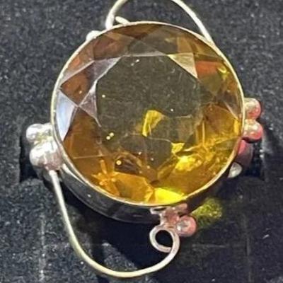 Vintage Sterling Silver Large Citrine Stone Ring Size 7.25 in VG Preowned Condition.