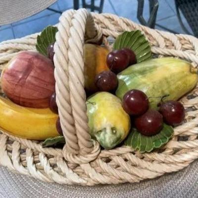 VINTAGE MID-CENTURY CAPODIMONTE PORCELAIN MAJOLICA FRUIT BASKET 14.5" WIDE MADE IN ITALY IN GOOD PREOWNED CONDITION.
