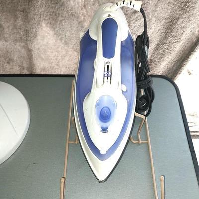 SMALL FAN AND CLOTHES IRON