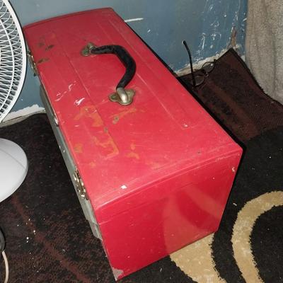 METAL TWO DRAWER CARRY TOOLBOX WITH FEW TOOLS