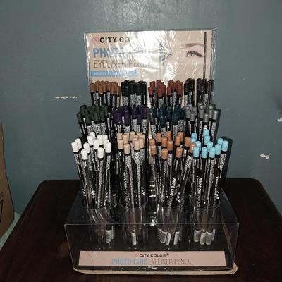 NEW CITY COLOR EYELINER WITH DISPLAY