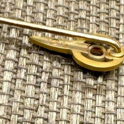 LOT 16 - Art Deco 14K Gold Stick Pin