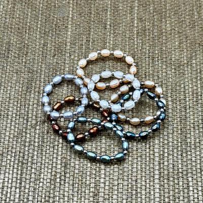 LOT 18 - Honora Pearl Stretch Rings Collection of 7
