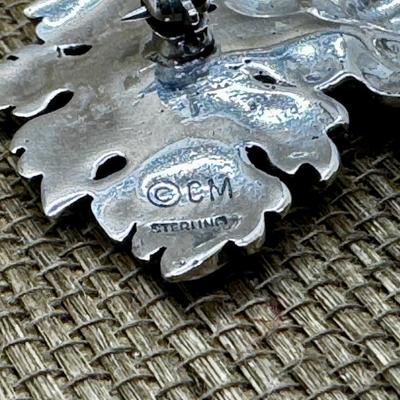 LOT 19 - Sterling Silver Grape Leaf Design Brooch