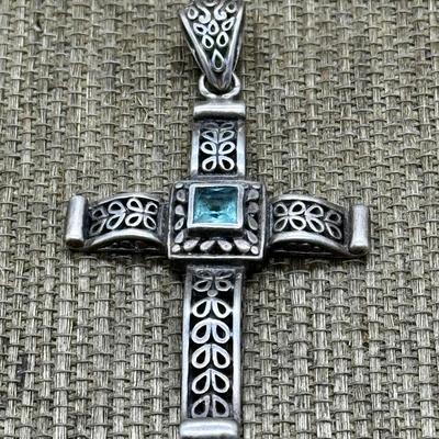 LOT 20 - Sterling Silver Cross Pendant