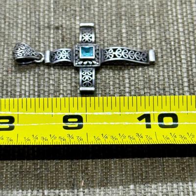 LOT 20 - Sterling Silver Cross Pendant