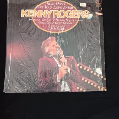 Four Kenny Rodgers Vinyl Record Albums LP Record
