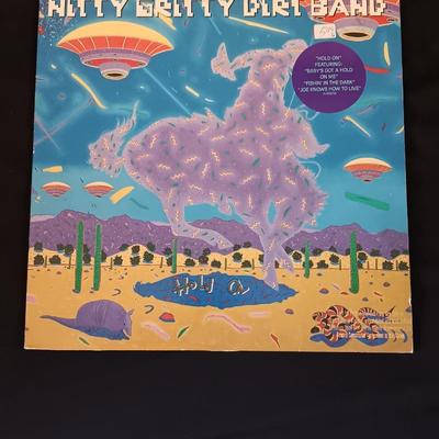 Nitty Gritty Dirt Band Vinyl Record Albums LP Record - Hold on & Plain dirt fashion.