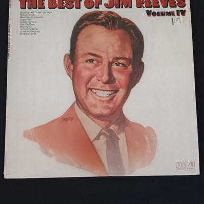 Jim Reeves - Vinyl Record Albums LP Record - Distant Drums - Good n' Country & More