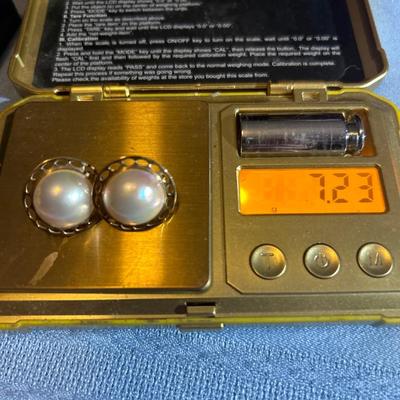 Vintage Round MabÃ© Pearl Earrings 14K Yellow Gold