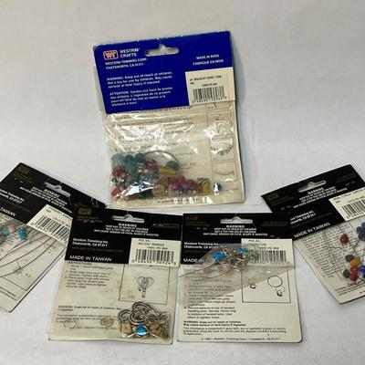 Homemade Crafters Jewelry Making Kits New in packages