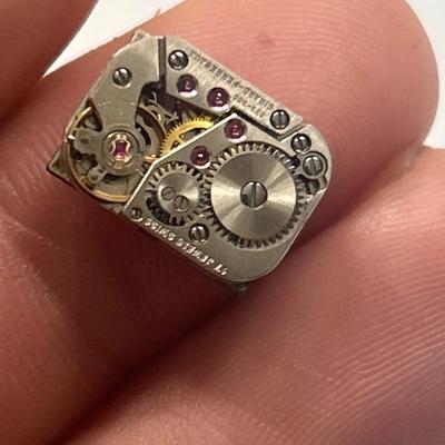 18K YELLOW GOLD GIRARD PERREGAUX WOMENâ€S WATCH - 26 grams of 18k - Parts or repair movement.