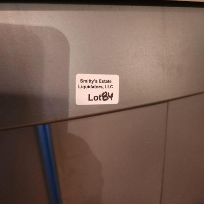 Lot of 4 Rubbermaid Roughneck Totes with lids