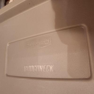 Lot of 4 Rubbermaid Roughneck Totes with lids