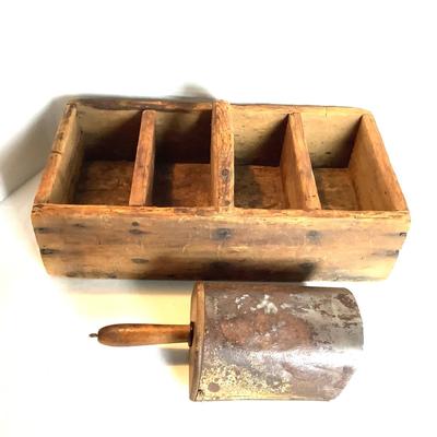 370 Antique Primitive Divided Box with Scoop