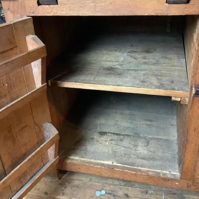 371 Antique Oak Stepback 2-piece Kitchen Cupboard