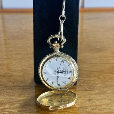 Vintage pocket watch needs batteries