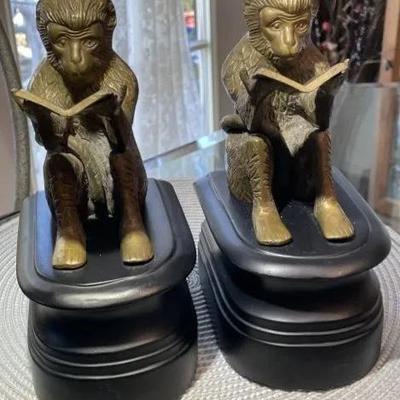 Vintage Castilian Imports Solid Brass Monkey's Bookends Made in India in Good Preowned Condition. (8.5" Tall & 4" Wide).