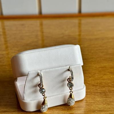 TWINKLE CRYSTAL DROP EARRINGS