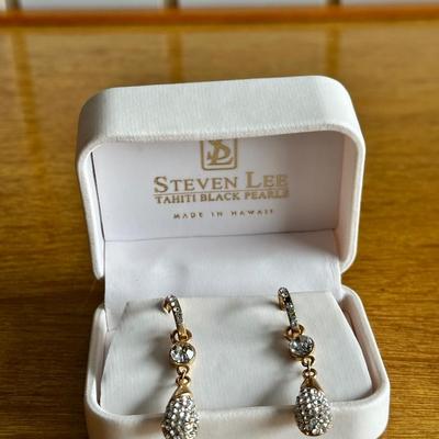 TWINKLE CRYSTAL DROP EARRINGS