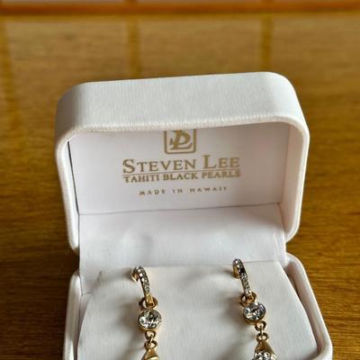 TWINKLE CRYSTAL DROP EARRINGS